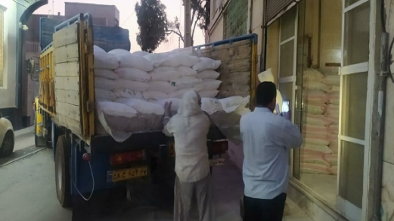 کشف انبار احتکار آرد یارانه دولتی در آبیک
