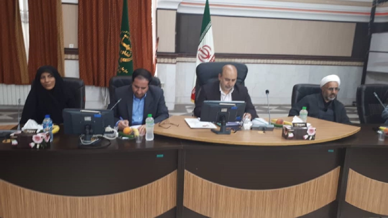علم و دانش در مراکز تحقیقاتی باید به فناوری و اقتصاد تبدیل شود