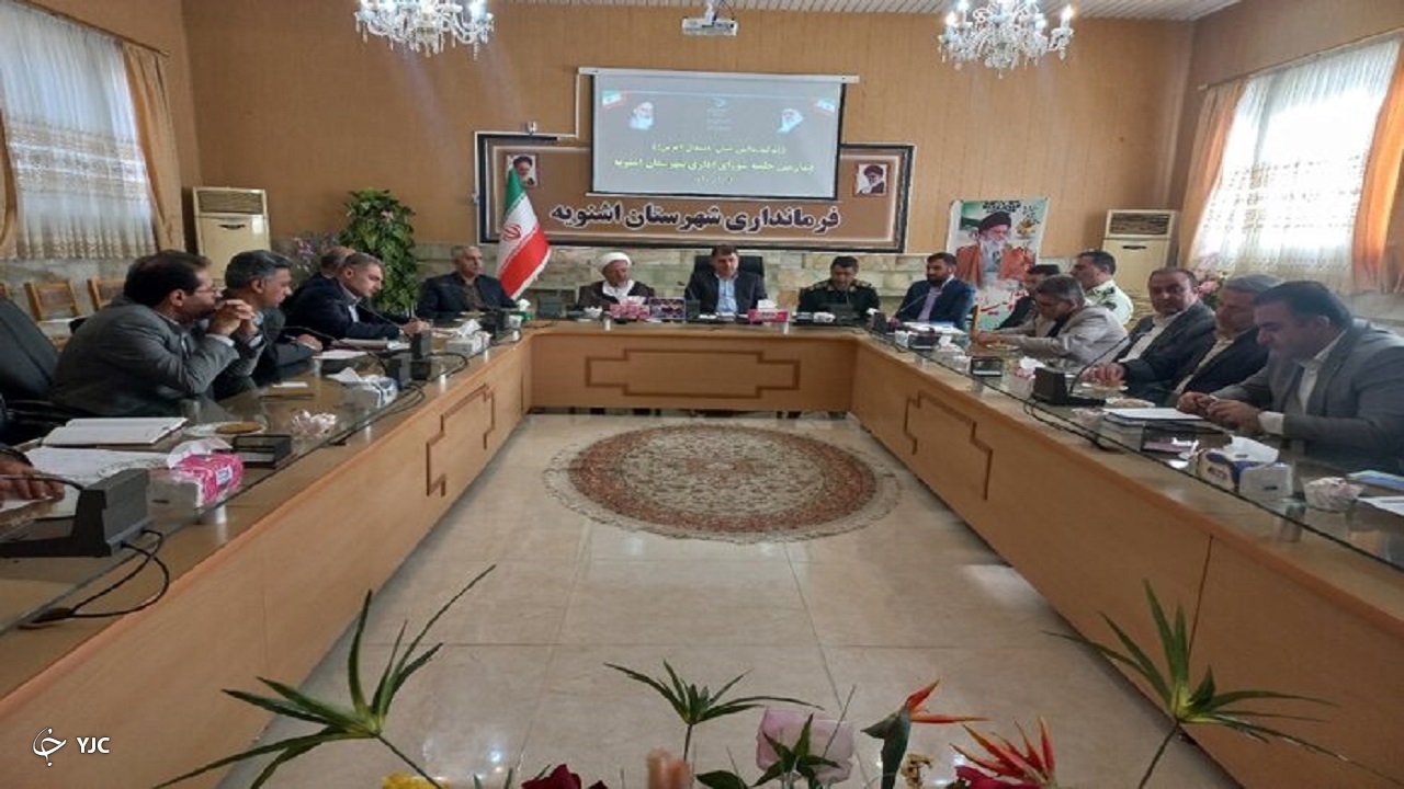 مدیران ادارات پیگیر مصوبات سفر استاندار باشند