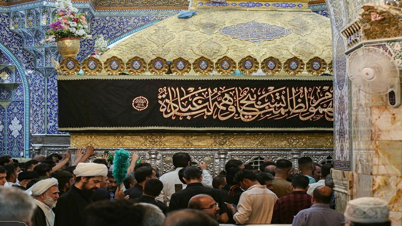 حال و هوای حرم حضرت معصومه(س) در شب شهادت مسلم بن عقیل + تصاویر