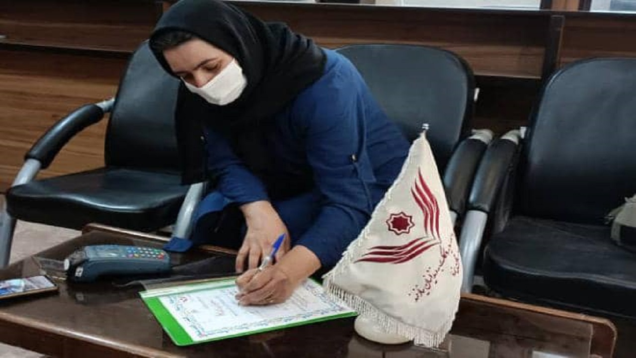 کمک بانوی یزدی به آزادی زندانیان جرائم غیر عمد در روز عرفه