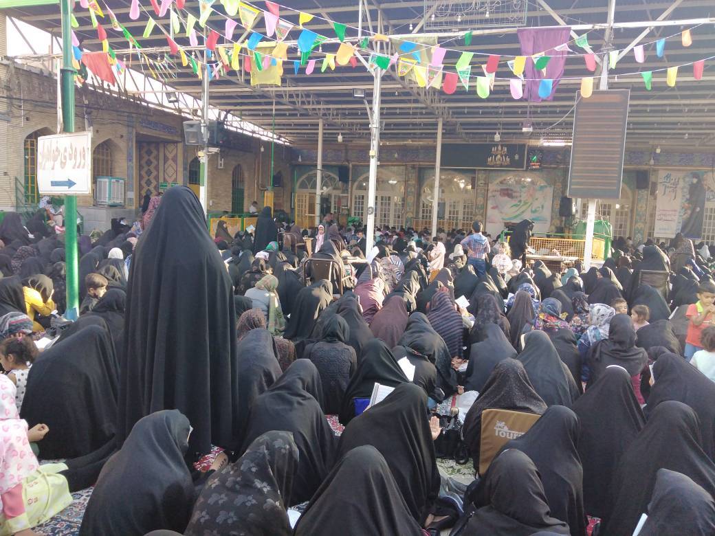 دعای پر فیض عرفه در سراسر استان کرمان برگزار شد