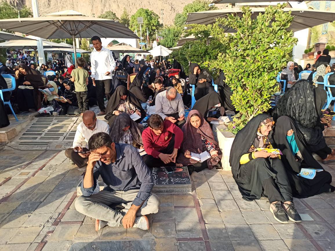 دعای پر فیض عرفه در سراسر استان کرمان برگزار شد