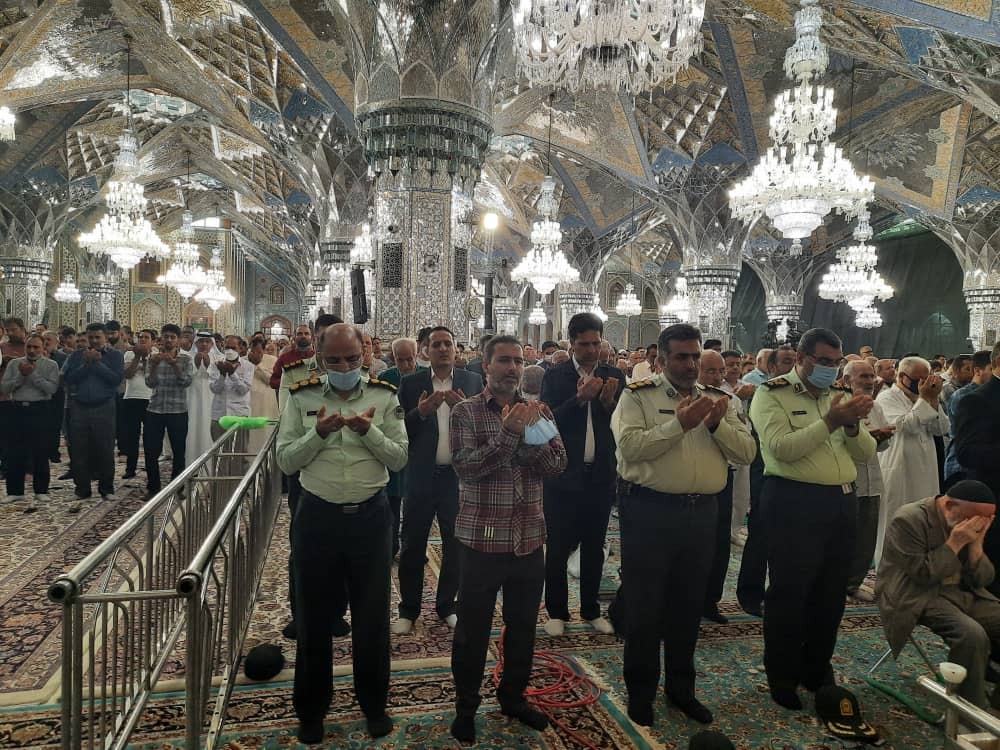 نماز عید قربان در حرم مطهر رضوی برگزار شد+ عکس