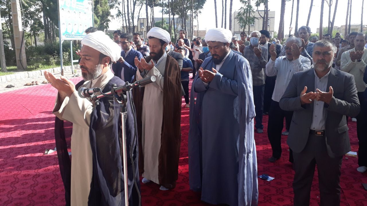 نماز عید قربان در صالح آباد اقامه نماز عید قربان در صالح آباد + فیلم و تصاویر