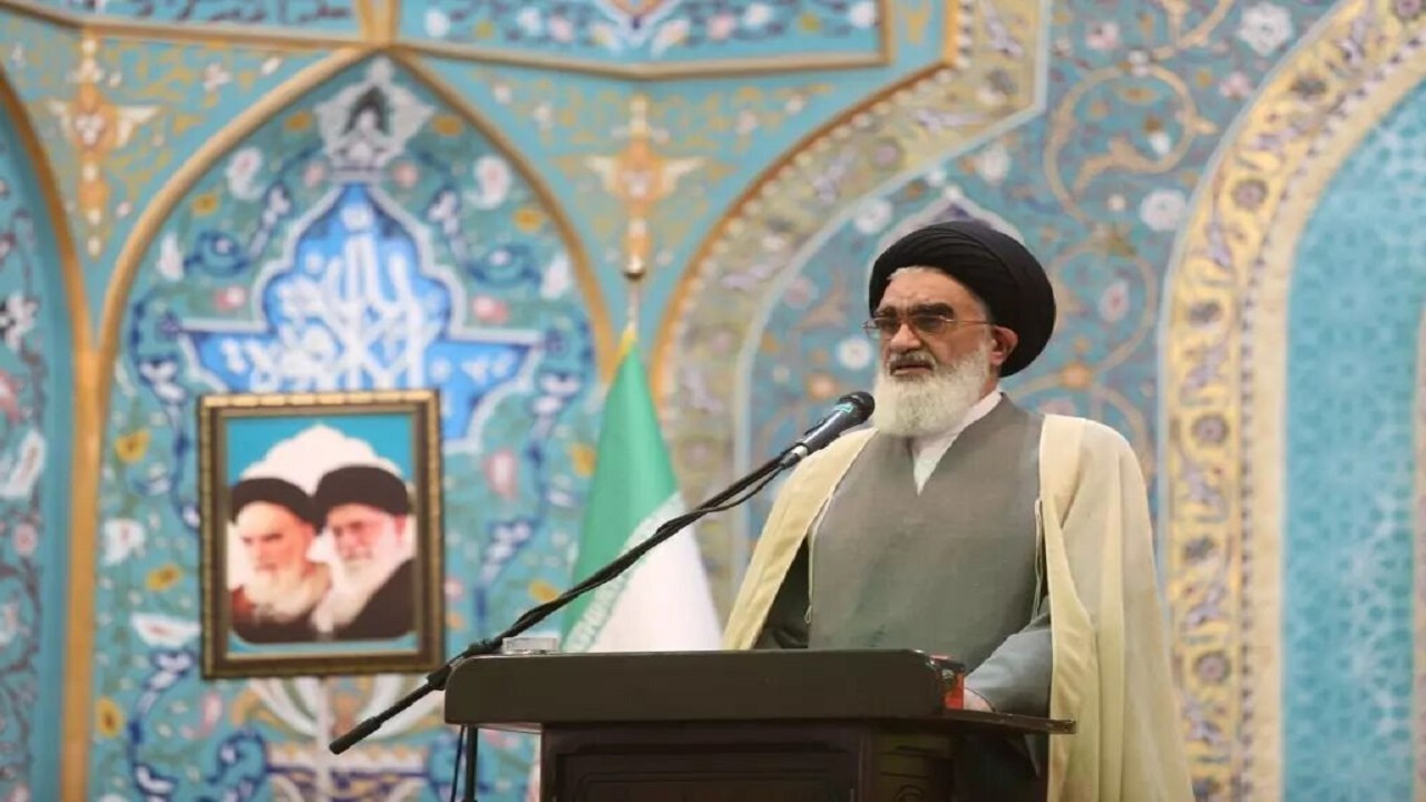 حفظ وحدت جامعه اسلامی از امور واجب است