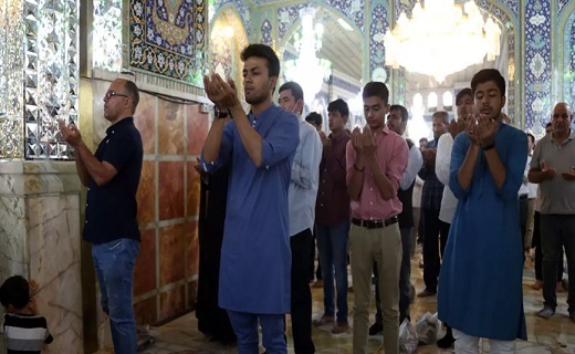 اقامه نماز عید قربان در حرم حضرت معصومه (س)+تصاویر اقامه نماز عید قربان در حرم حضرت معصومه (س)+تصاویر