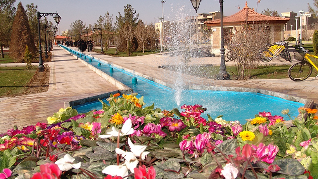 احداث باغ بانوان و خانواده در تیران