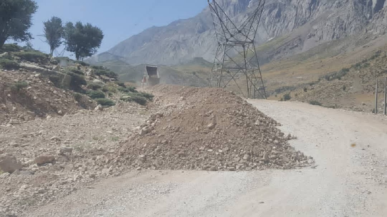 ساخت جاده منتهی به شهرک لبد رهبری به مرحله شن‌ریزی و زیرسازی رسید