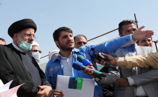 رئیس جمهور وارد خراسان شمالی شد/ رئیسی: کشوری می&zwnj;تواند مستقل باشد که دستش جلوی بیگانگان دراز نباشد +فیلم