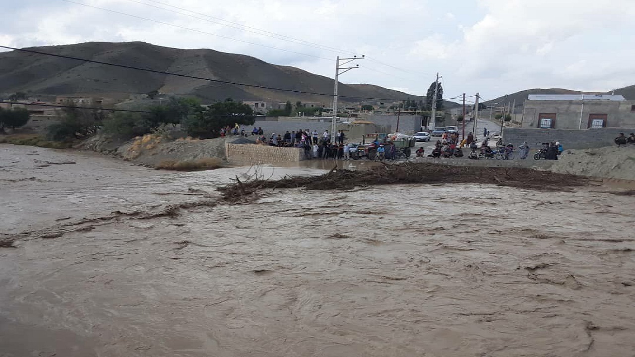 ۱۰ روستای منطقه آبگاه و کوچینک در محاصره سیل