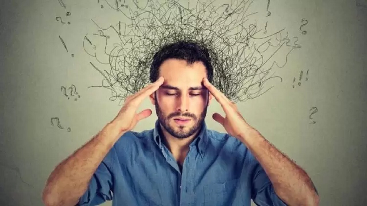 بیش اندیشی یا نشخوار فکری چیست و چگونه می‌توان با آن مقابله کرد؟