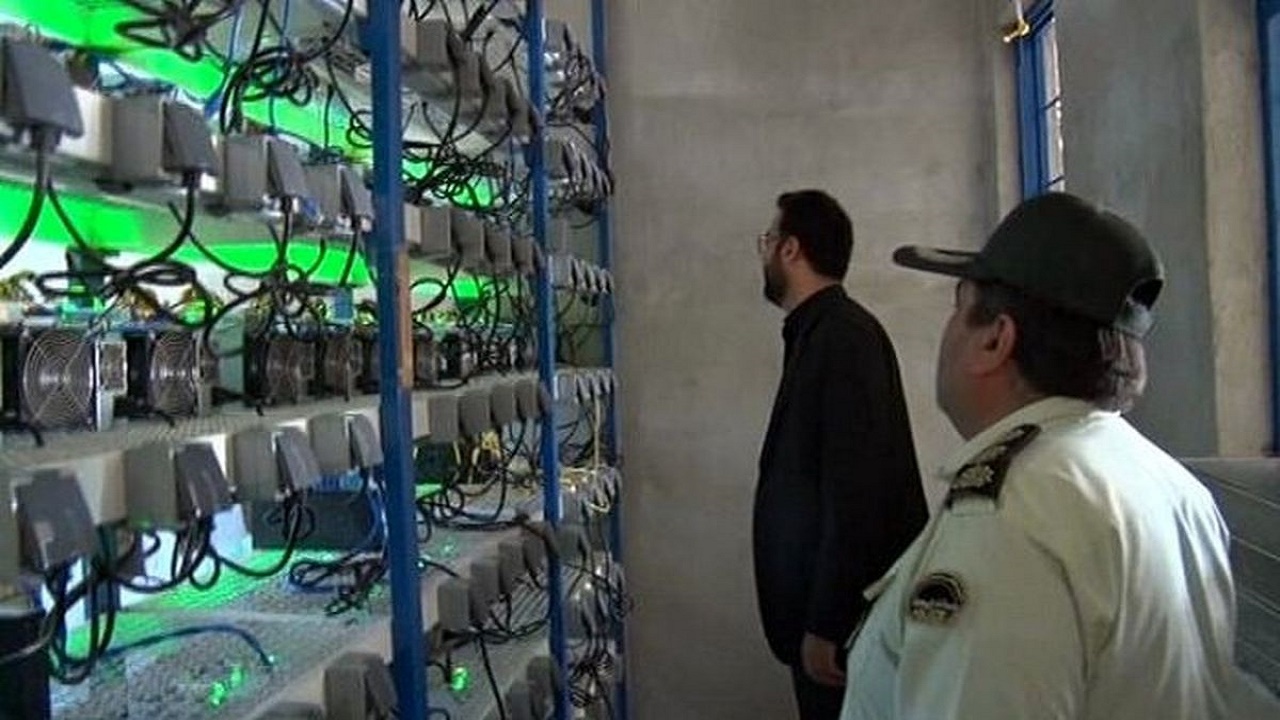 ۷۴ دستگاه ماینر قاچاق در زنجان کشف شد