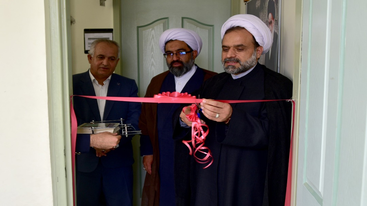 افتتاح دفتر نهاد نمایندگی مقام معظم رهبری در دانشگاه سلمان فارسی کازرون