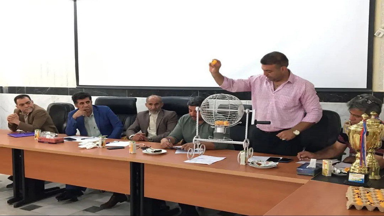 رقابت ۱۹ تیم در لیگ کشتی آزاد نوجوانان مازندران