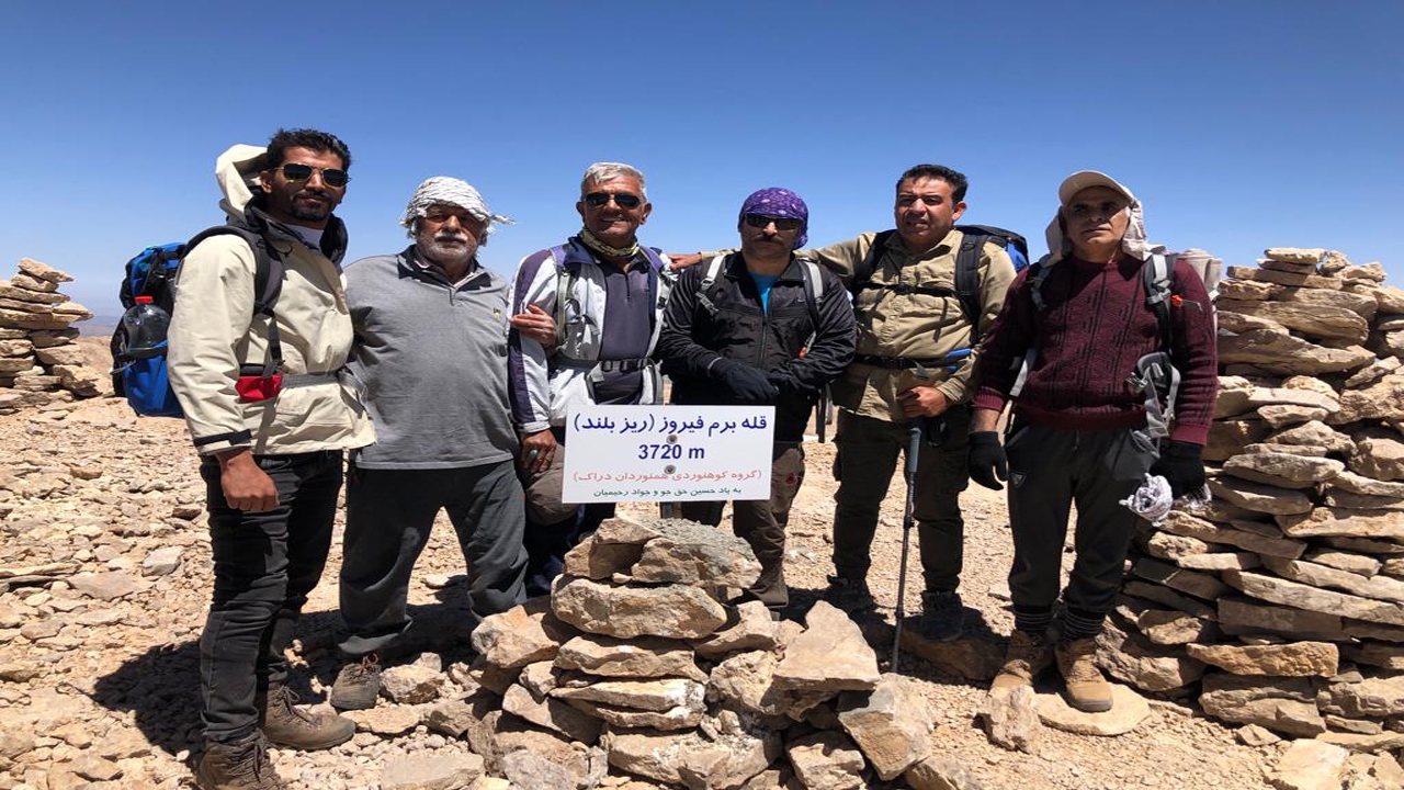 کوهنوردان جهرمی بر بام دنا