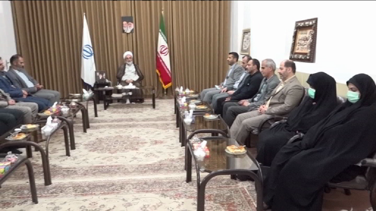 ماموران مالیاتی سفیران نظام در حوزه اقتصادی