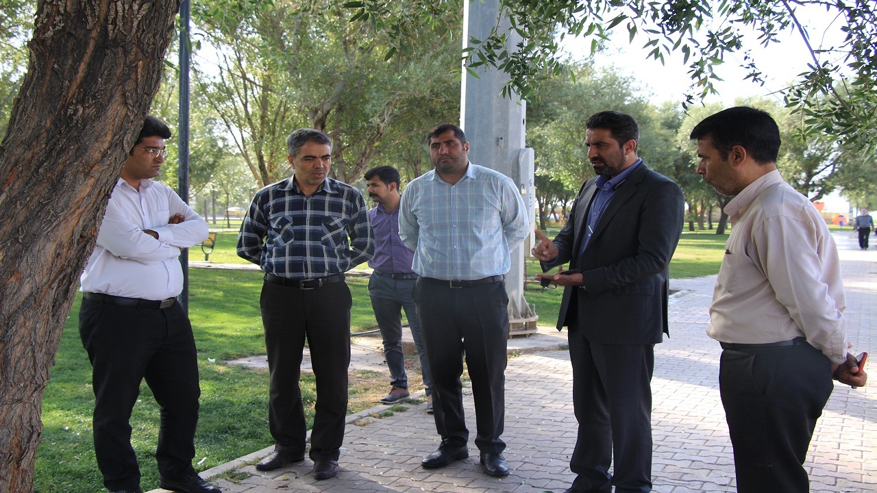 ارزیابی عملکرد پیمانکاران فضاهای سبز شهرکرد
