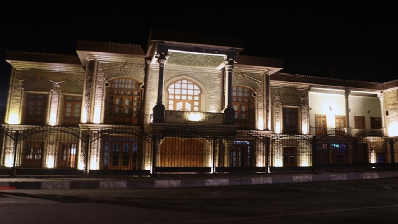 نصب سیستم‌های نورپردازی جدید در عمارت تاریخی ذوالفقاری