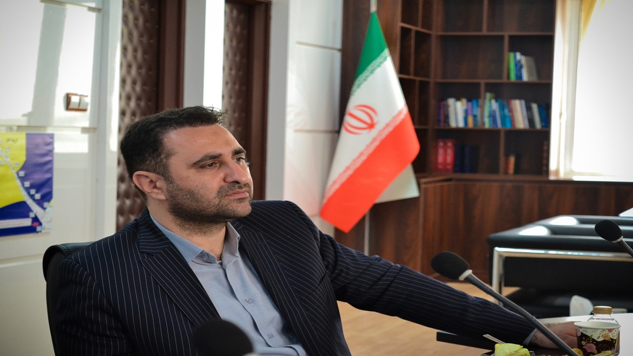 ورود گردشگران خارجی با خودروی شخصی در حال پیگیری است