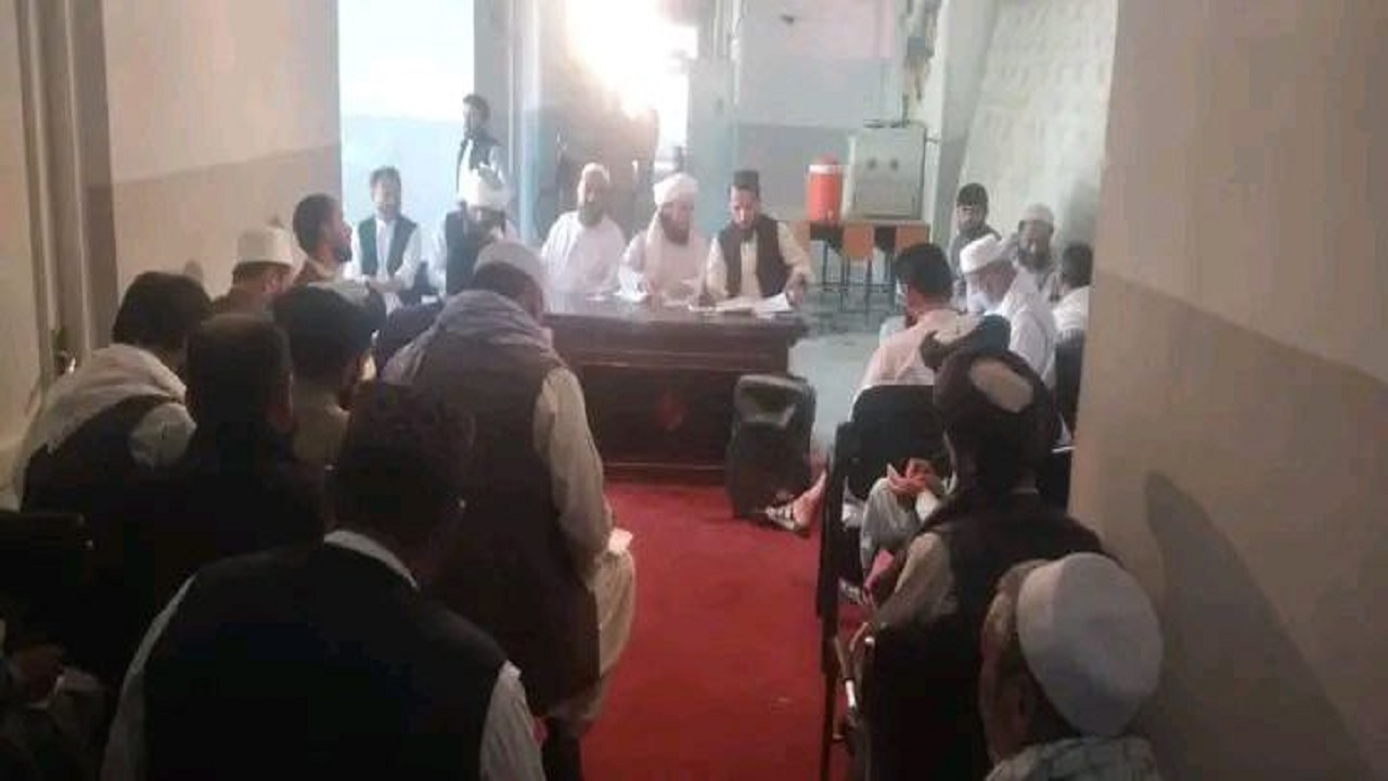 برگزاری نشست اداره معارف شهر مزارشریف با مدیران مکاتب دولتی