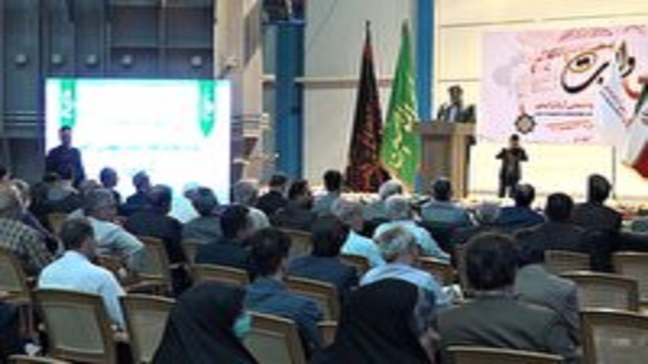 نقد خوشبینانه امید آفرین و عامل تقویت اعتماد عمومی است