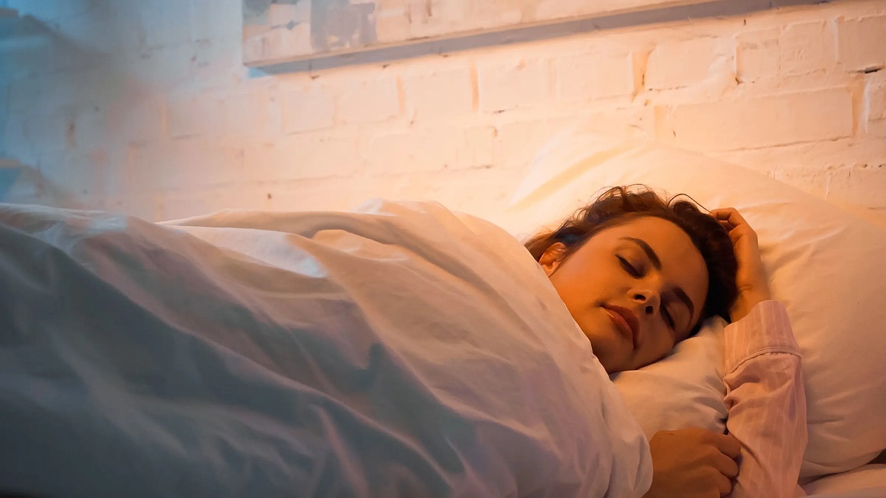 هورمونی که نمی‌گذارد مغز شما در شب بخوابد