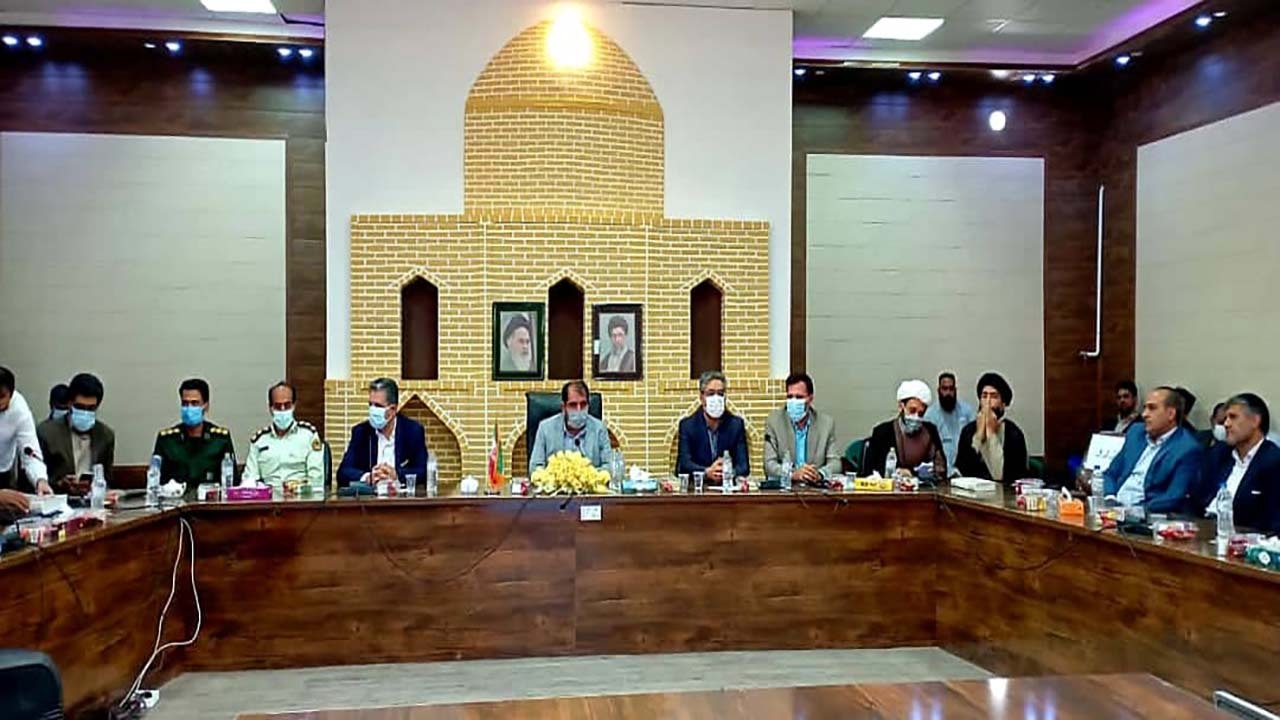 در جمهوری اسلامی، چیزی به نام چپ و راست، اصلاح‌طلب و اصولگرا نداریم