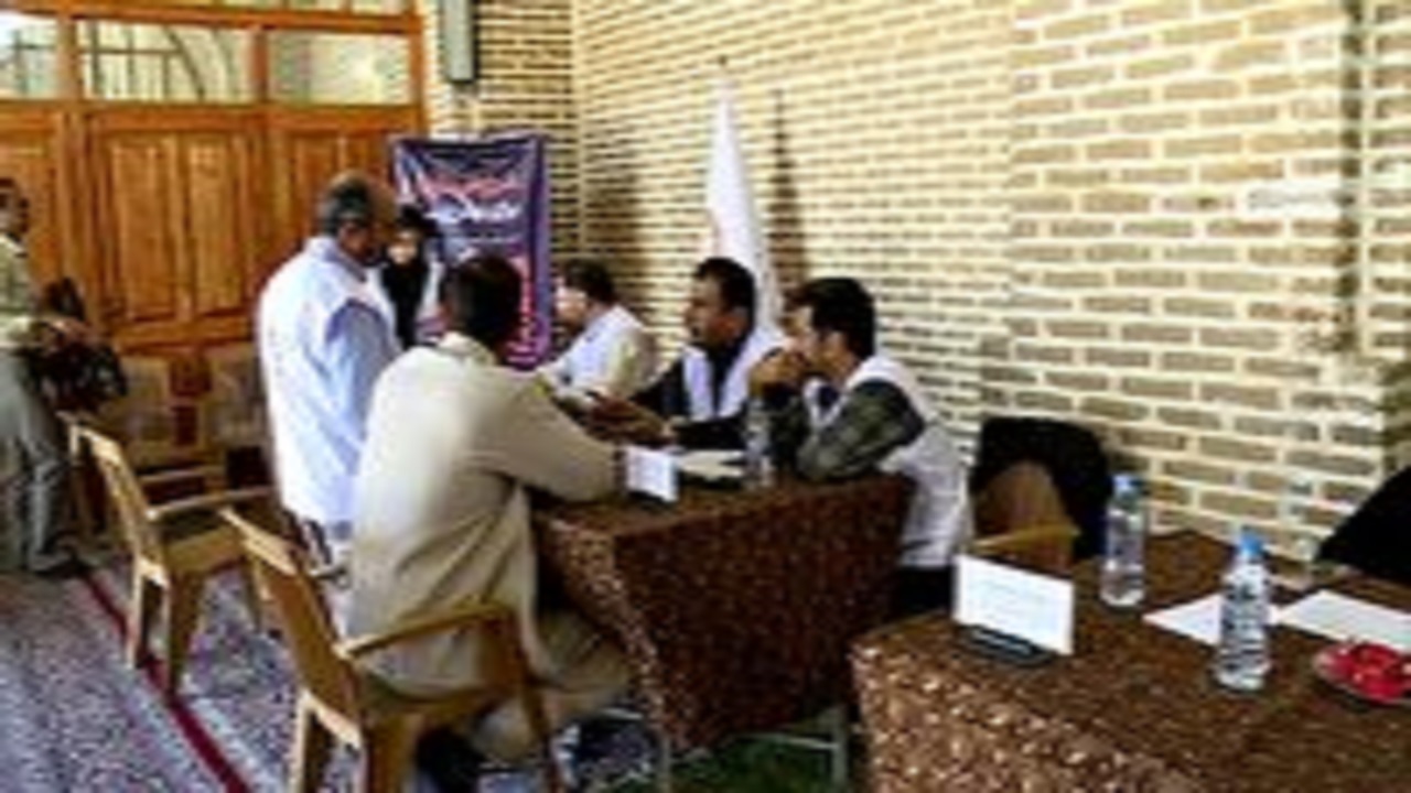 برپایی میز خدمت در قزوین همزمان با هفته بهزیستی