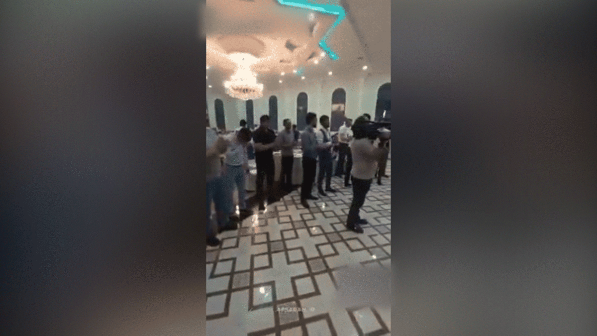 اجرای سلام فرمانده در بین‌ الحرمین کربلای معلی + فیلم