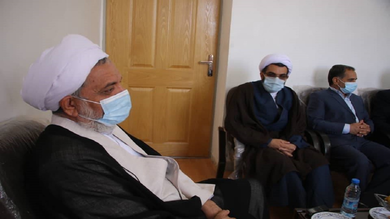 بازدید رییس کل دادگستری و دادستان کرمان از دادگاه بخش راین