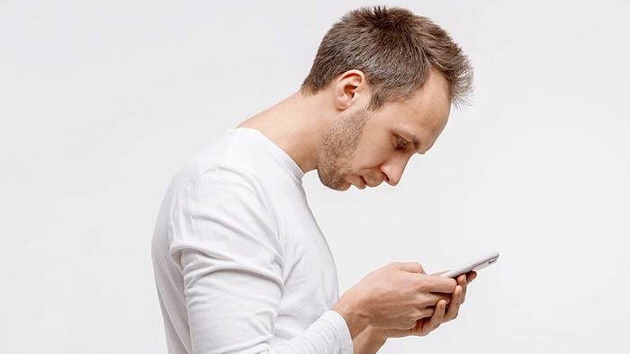 تأثیرات قوز کردن بر روی اعضای بدن + فیلم