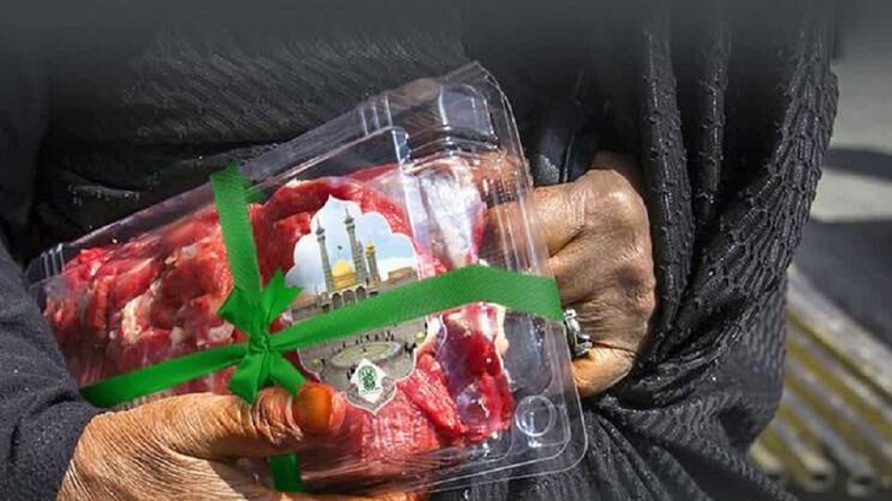 توزیع بیش از یک هزار بسته گوشت قربانی در بین نیازمندان چهارمحال و بختیاری‌