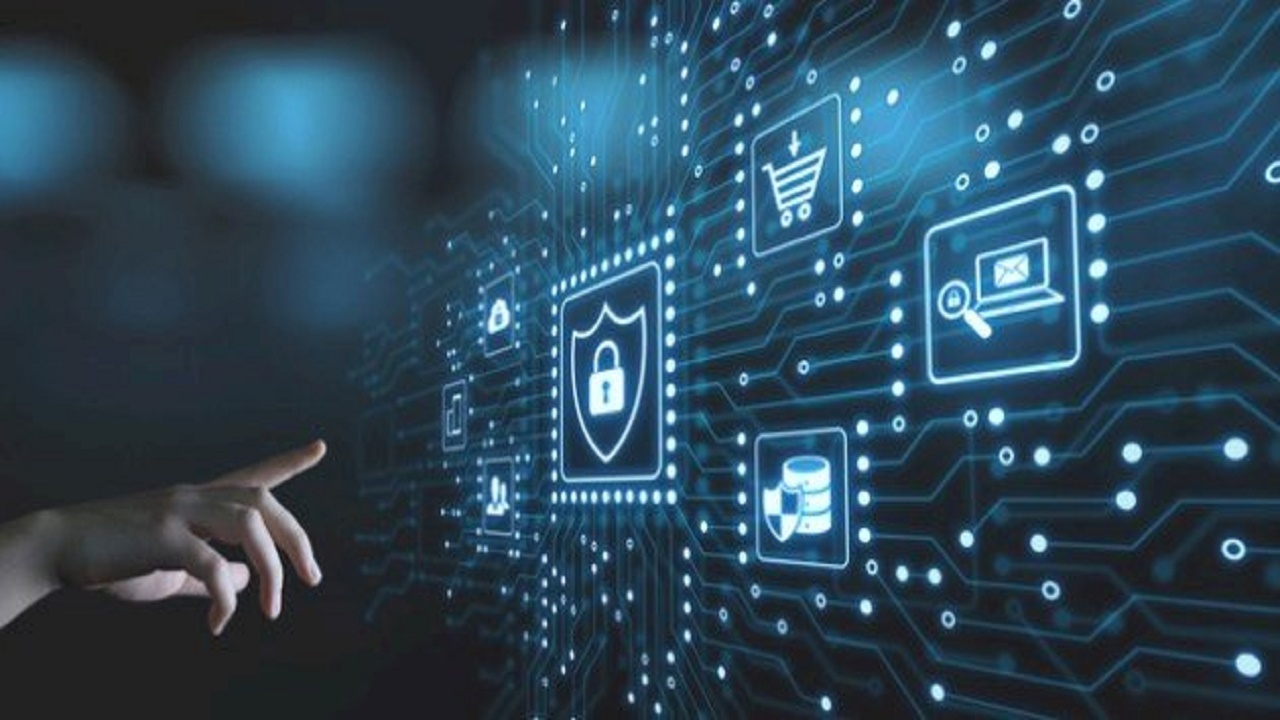 فضای مجازی؛ اهمیت، کاربردها و مزیت ها