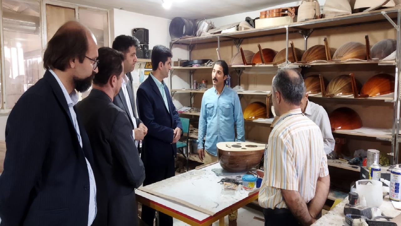 رونق تولید در کردستان به حمایت کامل بانک‌ها نیاز دارد