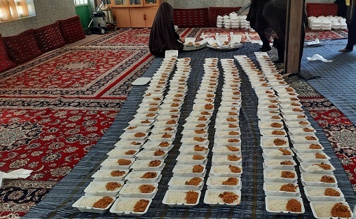بیش از ۲۳ هزار پرس غذای گرم در خراسان جنوبی توزیع شد