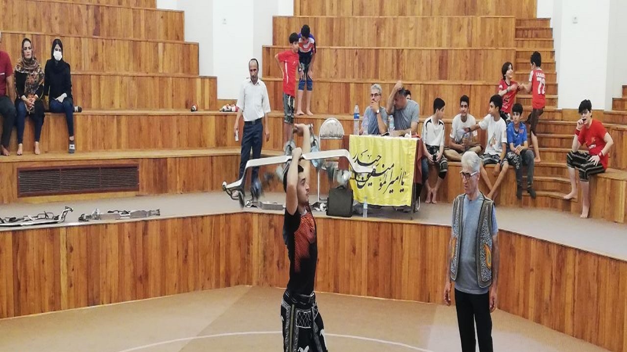 جشنواره پهلوانک‌ها در رشت