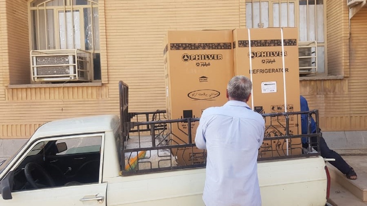 اهدای یخچال و فریزر به مناسبت عید غدیر خم به چند مددجوی اندیمشکی