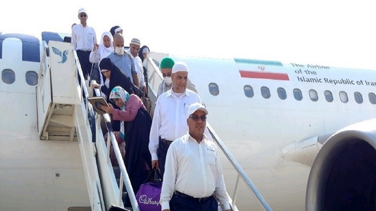 بازگشت نخستین گروه از حجاج کاشانی از سرزمین وحی