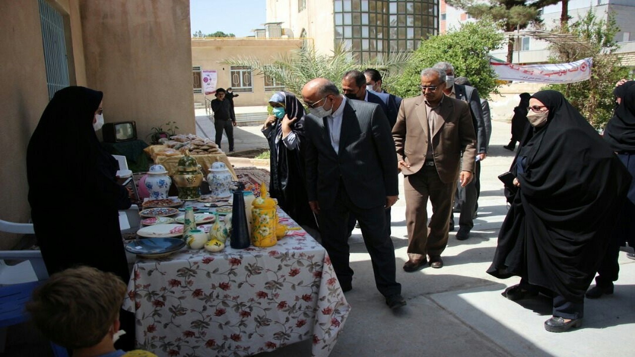 برپایی نمایشگاه یک روزه توانمندسازی زنان