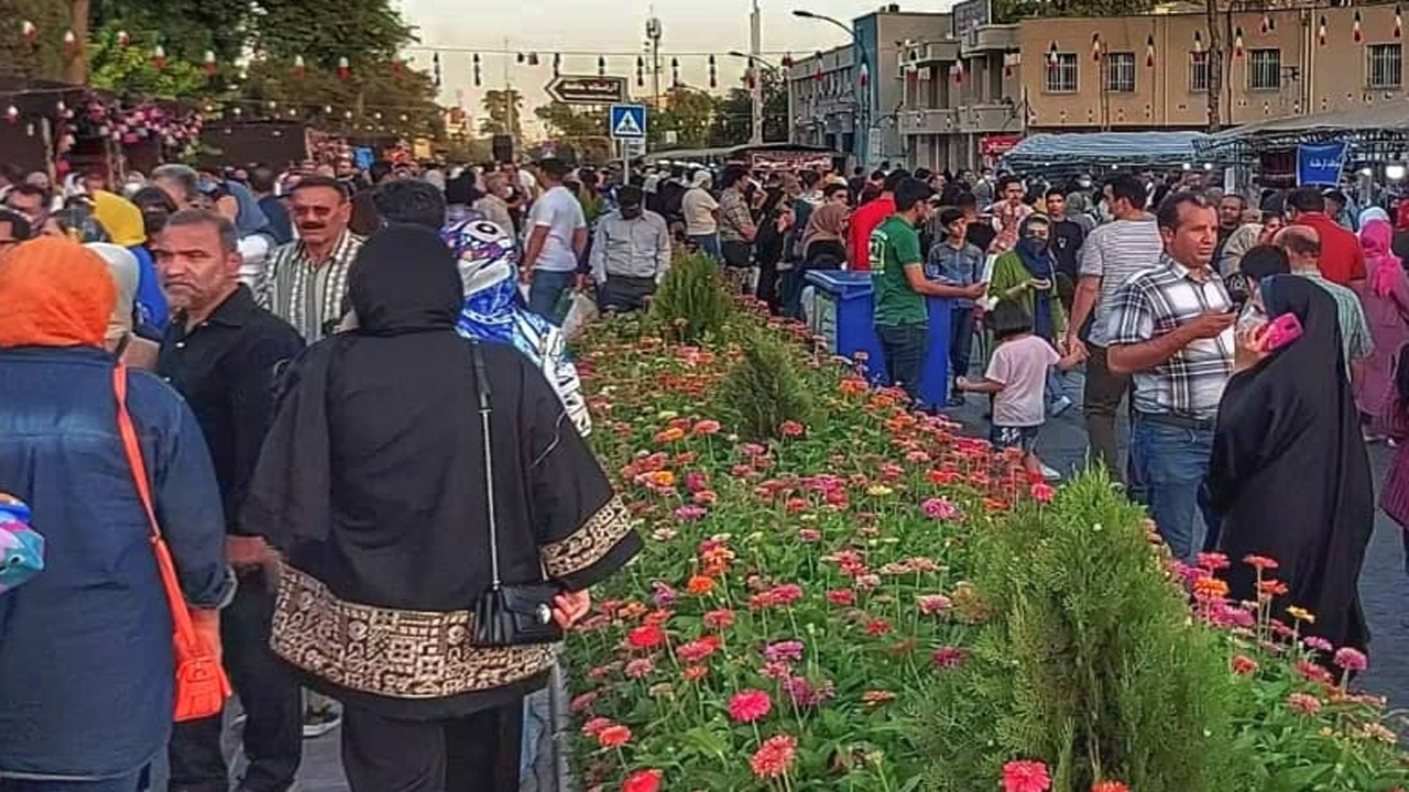 استقبال شهروندان شیرازی از جشنواره اقوام در شیراز