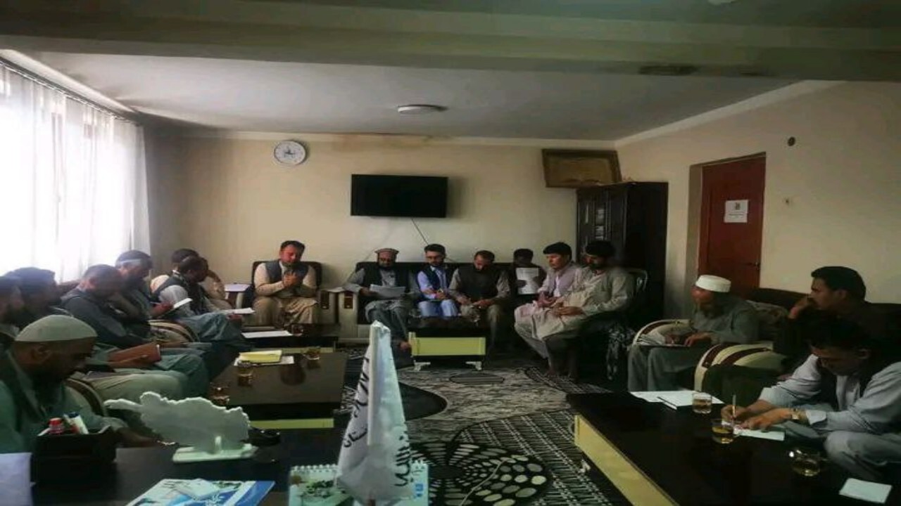 اداره کشاورزی سمنگان با مؤسسات همکار نشست برگزار کرد + تصاویر