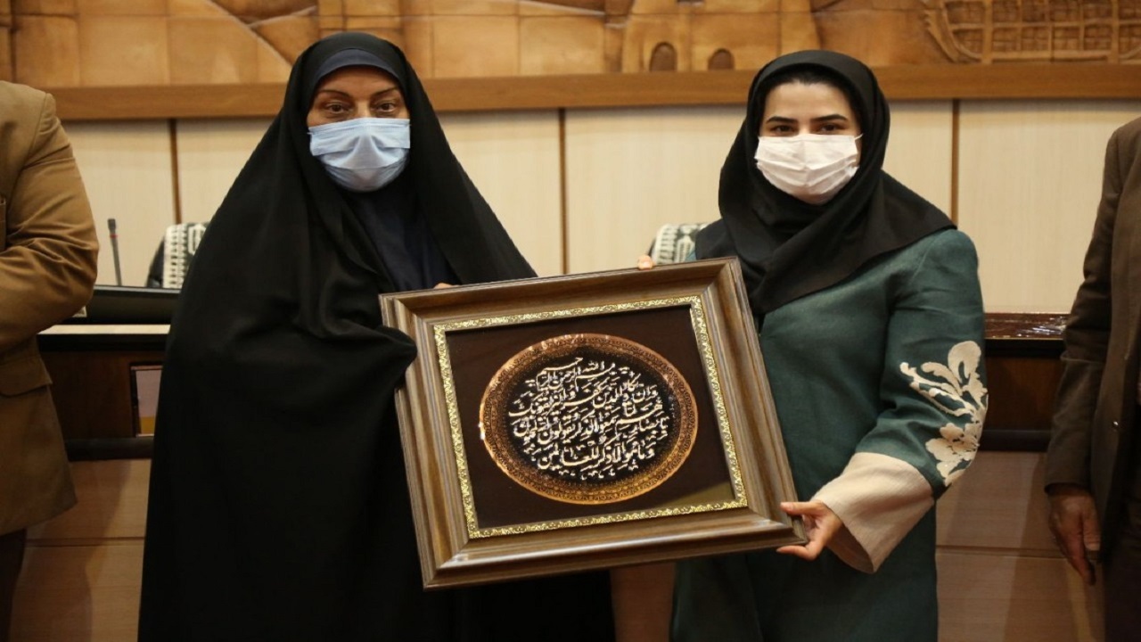 پزشک جوان یزدی تجلیل شد