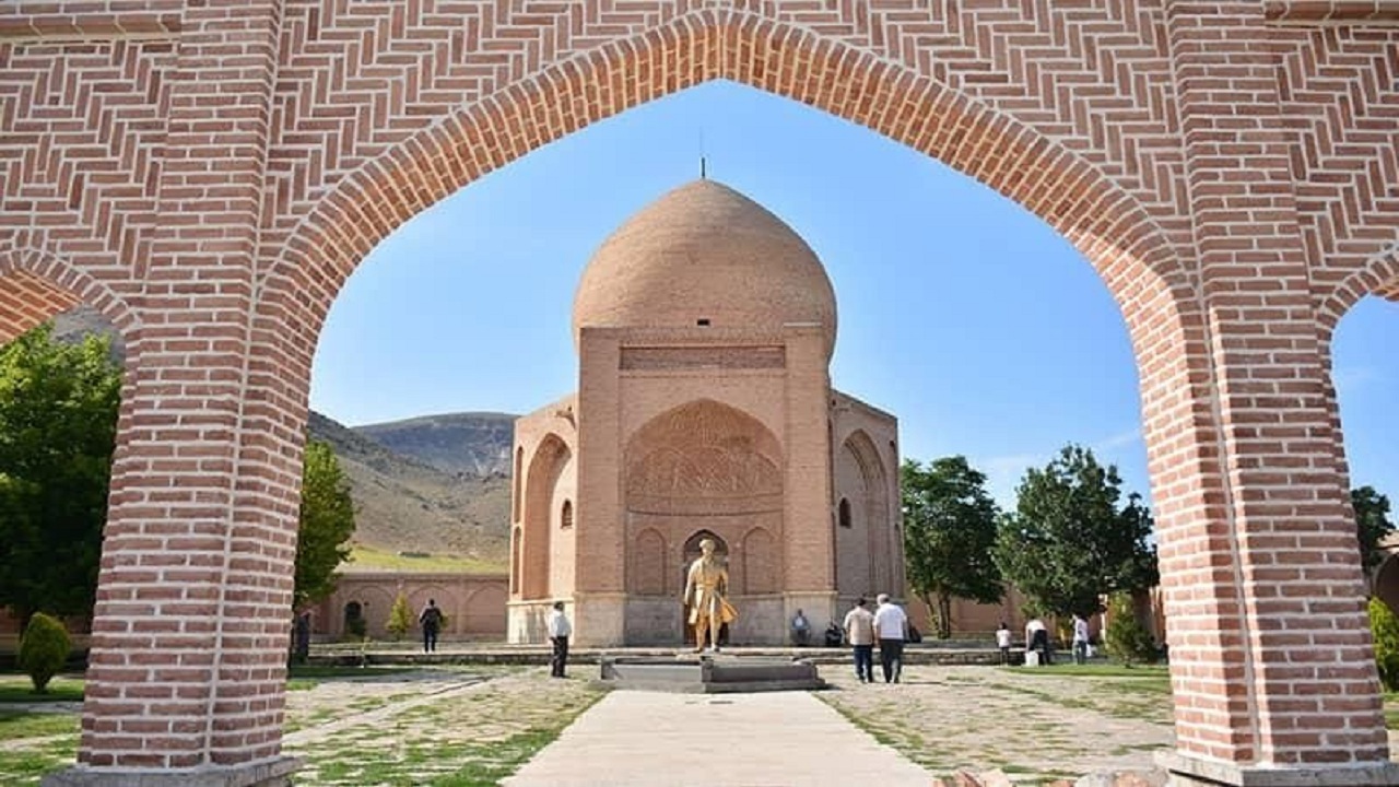 شهدای جنگ چالدران نماد استقامت ملت ایران هستند
