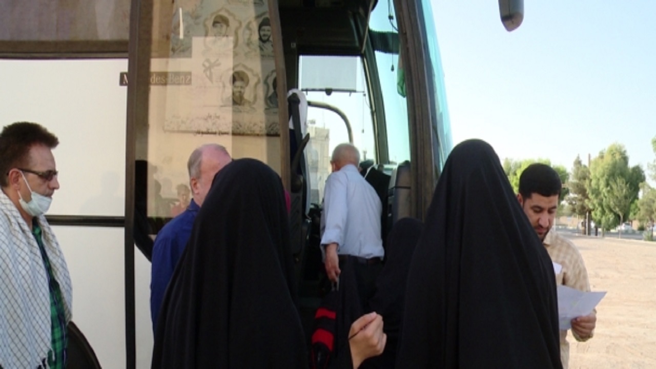 سفر خانوادگی پیشکسوتان بسیج قم به مناطق عملیاتی