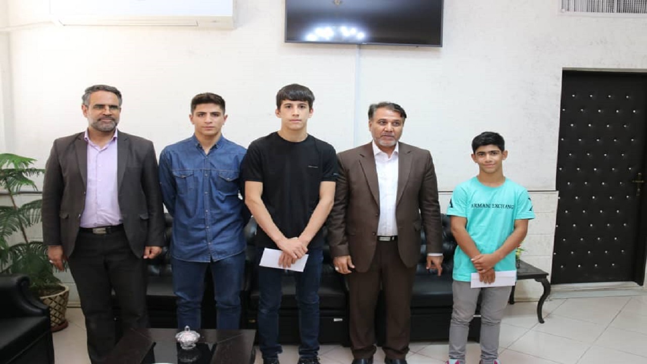 تجلیل از فرنگی کاران قم