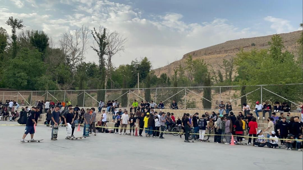 در نبرد اقتصادی، نباید به فرهنگ بی‌اعتنا بود