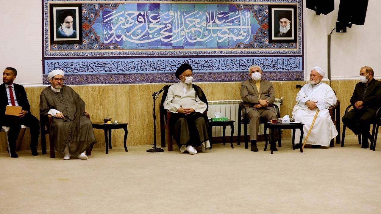 دیدار جمعی از علما و اندیشمندان کشور سوریه با نماینده ولی فقیه در گلستان