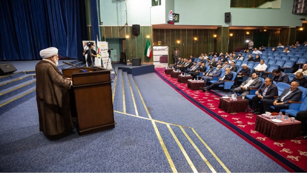 پیشکسوتان صنعت آذربایجان‌شرقی تجلیل شدند