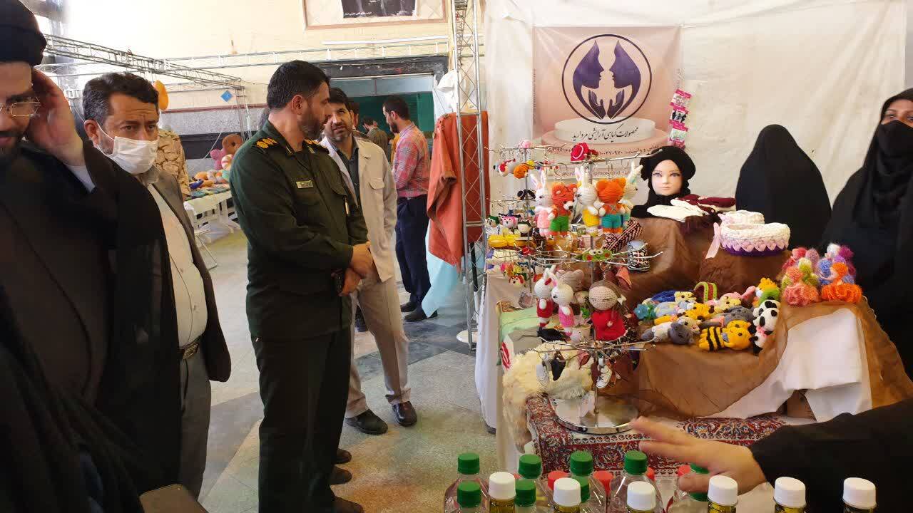 آغاز به کار نمایشگاه عرضه محصولات اقتصاد مقاومتی در قم